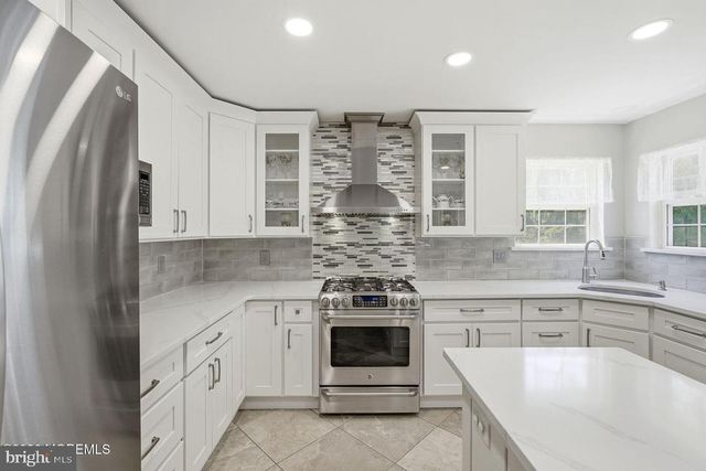 202 VERONICA CT, Lanoka Harbor, NJ 08734