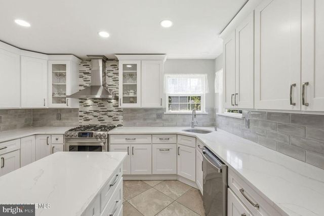 202 VERONICA CT, Lanoka Harbor, NJ 08734
