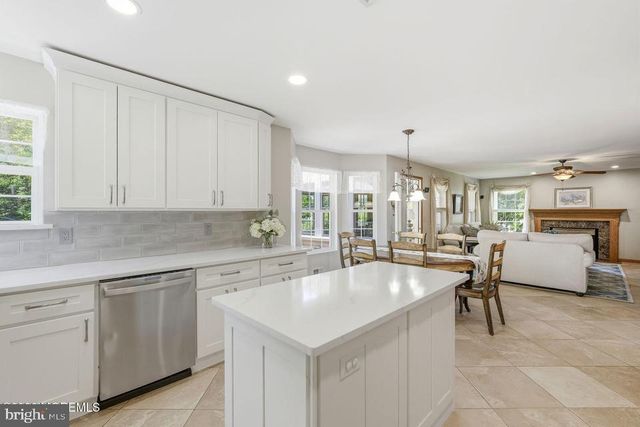 202 VERONICA CT, Lanoka Harbor, NJ 08734