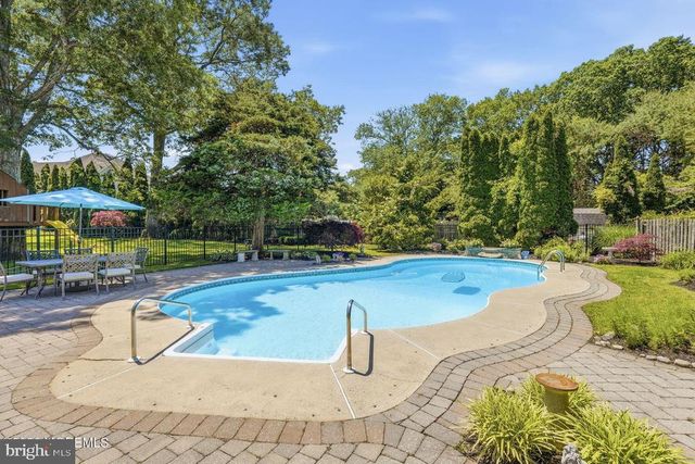 202 VERONICA CT, Lanoka Harbor, NJ 08734