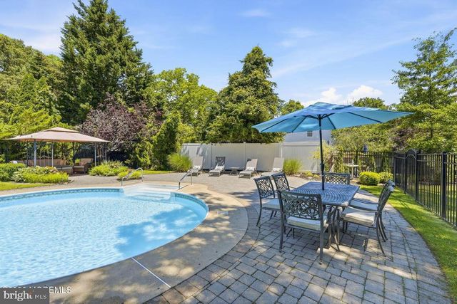 202 VERONICA CT, Lanoka Harbor, NJ 08734