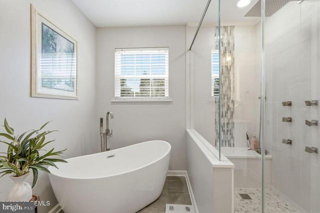 202 VERONICA CT, Lanoka Harbor, NJ 08734