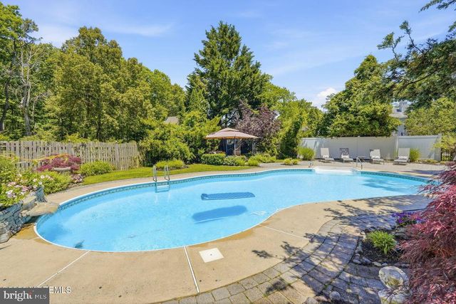 202 VERONICA CT, Lanoka Harbor, NJ 08734