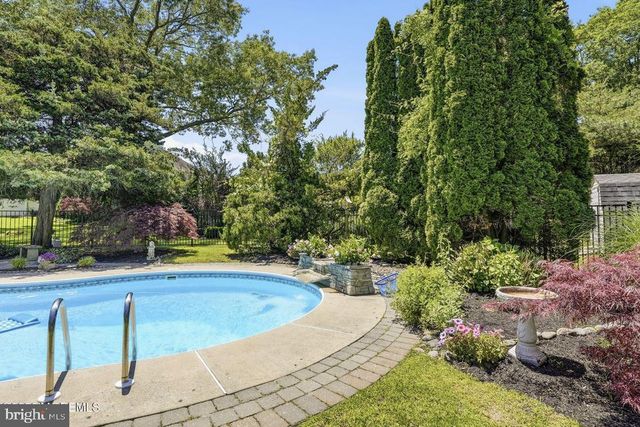 202 VERONICA CT, Lanoka Harbor, NJ 08734