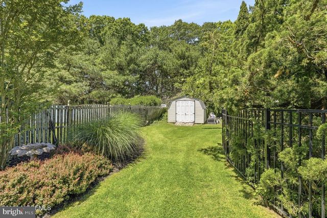 202 VERONICA CT, Lanoka Harbor, NJ 08734