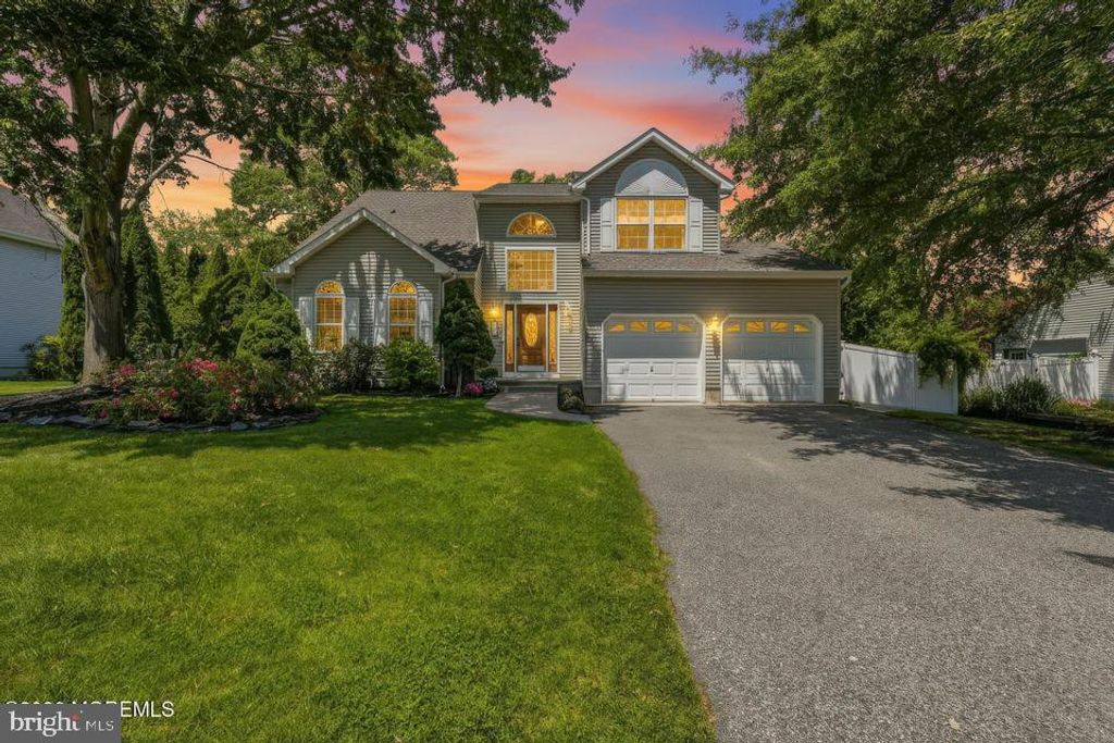 202 VERONICA CT, Lanoka Harbor, NJ 08734