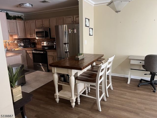 911 Madison Ave 8, Paterson City, NJ 07524