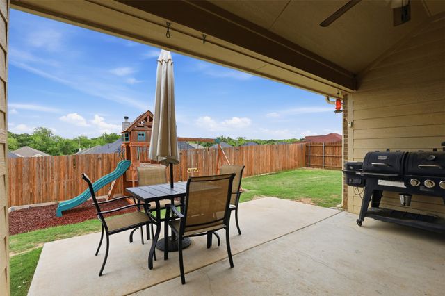 3017 Ridgemont Court, Weatherford, TX 76086