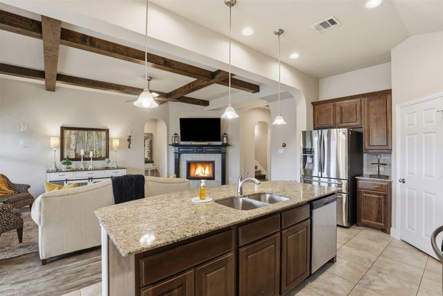 3017 Ridgemont Court, Weatherford, TX 76086