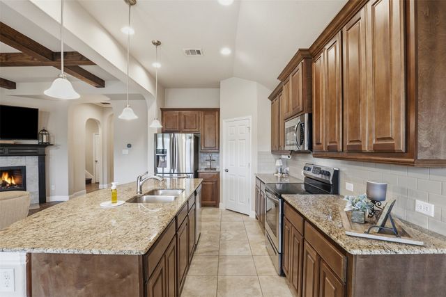 3017 Ridgemont Court, Weatherford, TX 76086