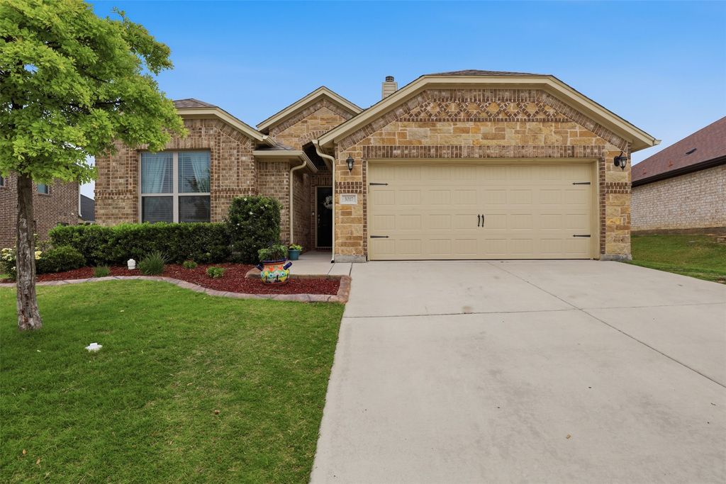 3017 Ridgemont Court, Weatherford, TX 76086