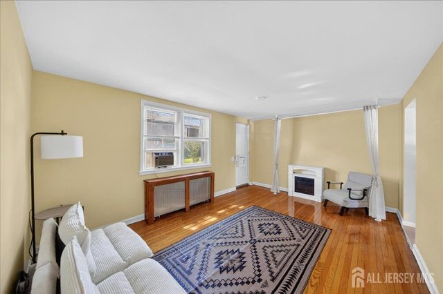513 Brooklawn Avenue B1, Roselle, NJ 07203
