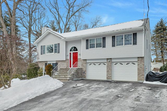 31 W Linwood Street, Valhalla, NY 10595