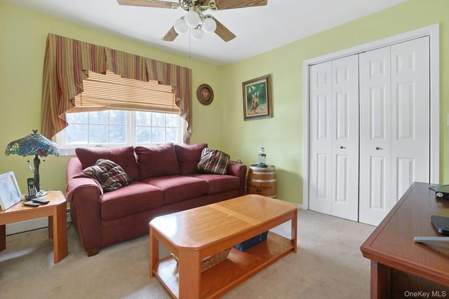 31 W Linwood Street, Valhalla, NY 10595