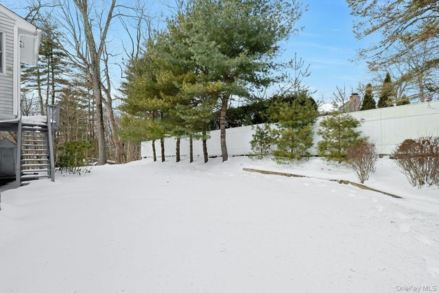 31 W Linwood Street, Valhalla, NY 10595