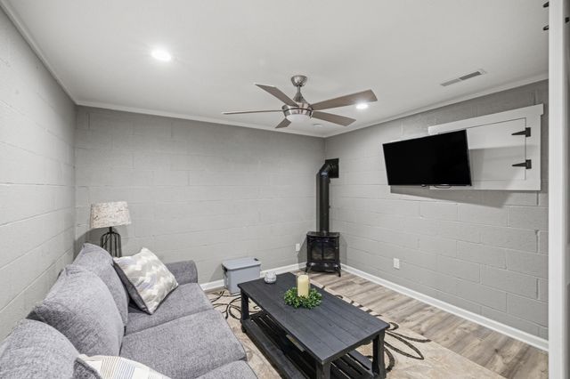 135 Arrowhead Drive, Morehead, KY 40351