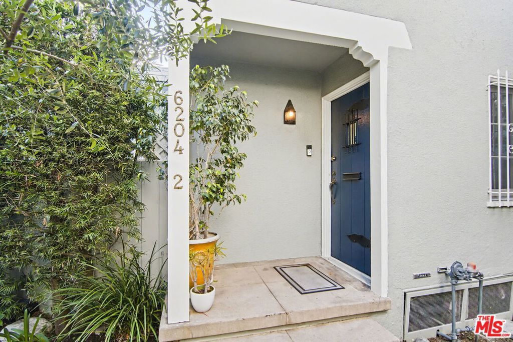 6204 Banner Avenue 2, Los Angeles, CA 90038 — photo 5