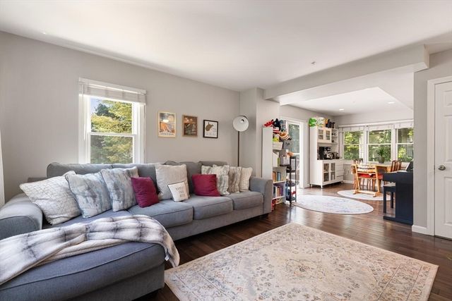 54 Crescent Ave N, Boston, MA 02125