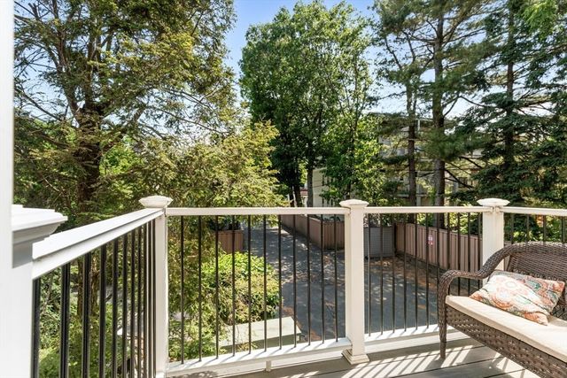 54 Crescent Ave N, Boston, MA 02125