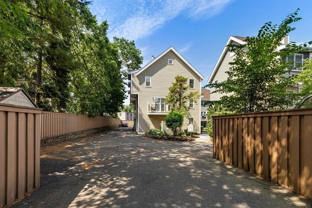 54 Crescent Ave N, Boston, MA 02125