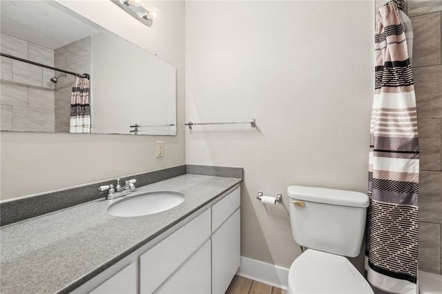 1208 NE 3Rd Street, Bentonville, AR 72712