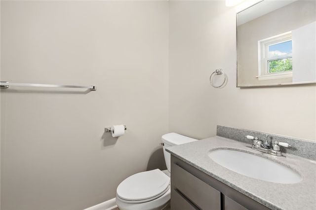 1208 NE 3Rd Street, Bentonville, AR 72712