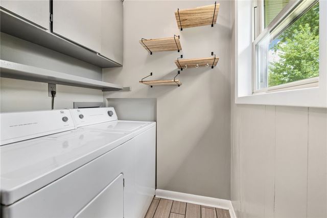 1208 NE 3Rd Street, Bentonville, AR 72712