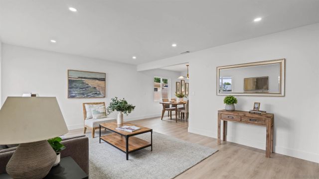 737 Laguna, El Cajon, CA 92020