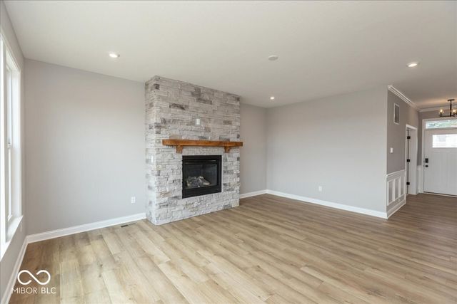 6217 Hampton Walk Boulevard, Mccordsville, IN 46055