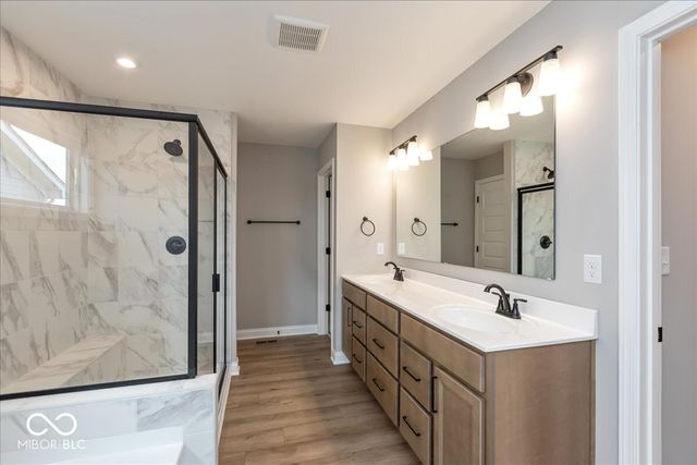 6217 Hampton Walk Boulevard, Mccordsville, IN 46055