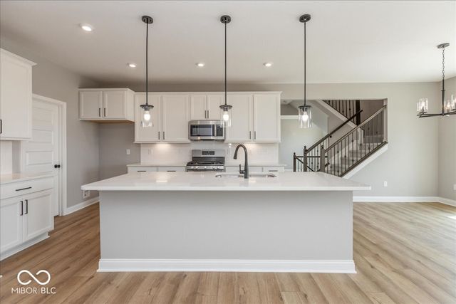 6217 Hampton Walk Boulevard, Mccordsville, IN 46055