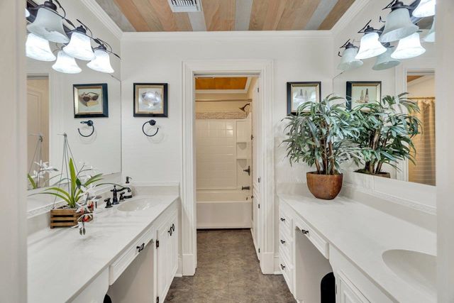 261 East 57th Street, Cut Off, LA 70345