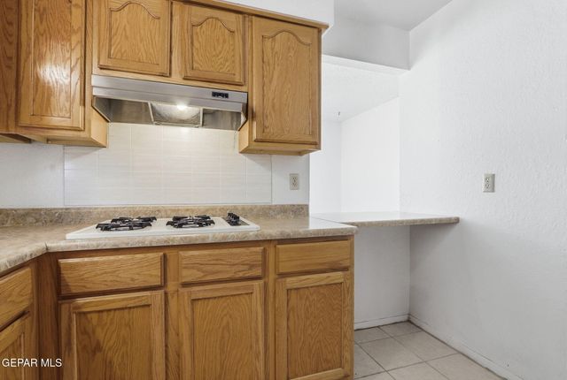 8025 GILBERT Drive, El Paso, TX 79907