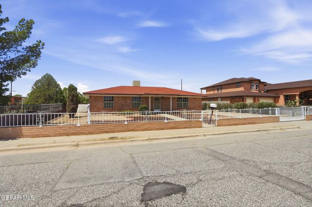 8025 GILBERT Drive, El Paso, TX 79907