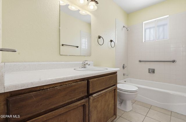 8025 GILBERT Drive, El Paso, TX 79907
