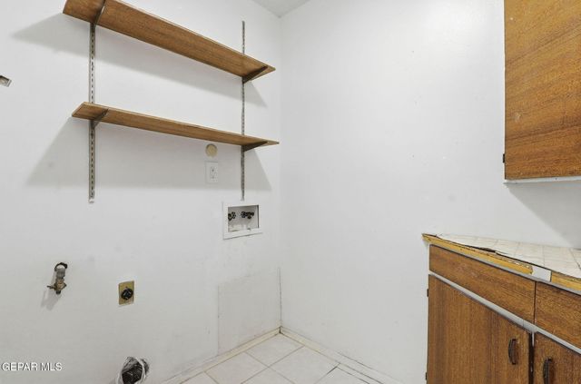 8025 GILBERT Drive, El Paso, TX 79907