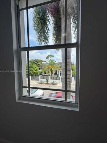 2425 SW 6th Street 17, Miami, FL 33135