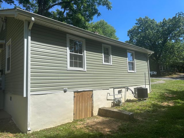 3819 Virginia AVE NW, Roanoke, VA 24017