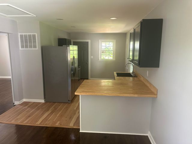 3819 Virginia AVE NW, Roanoke, VA 24017