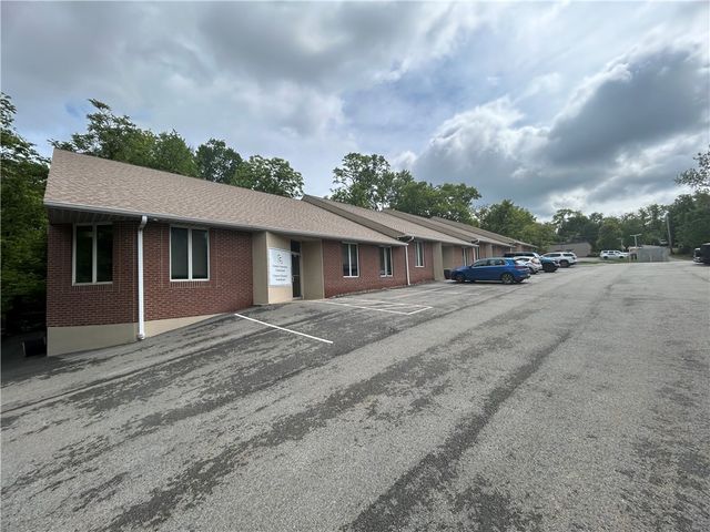 111 Whitehead Ln, Monroeville, PA 15146