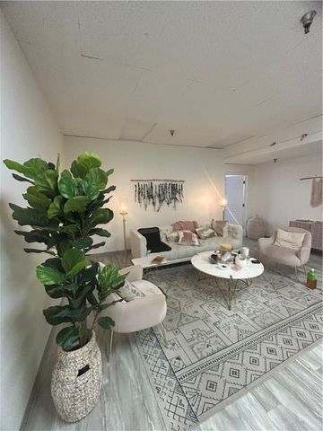 111 Whitehead Ln, Monroeville, PA 15146