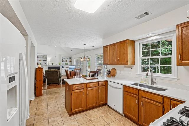 3651 Forest Glen Trail, Lawrenceville, GA 30044