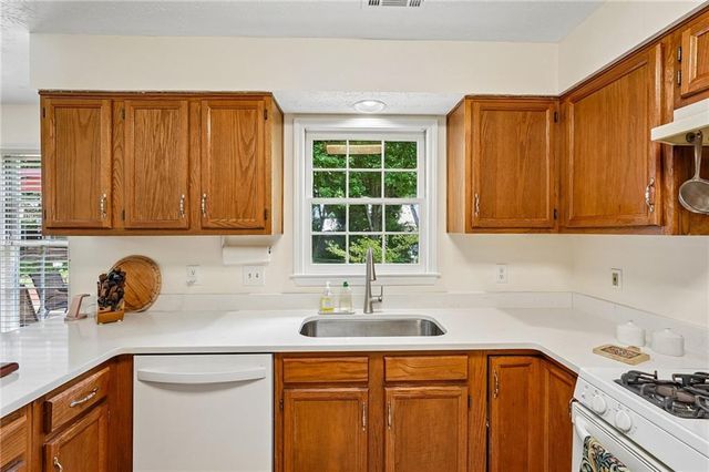3651 Forest Glen Trail, Lawrenceville, GA 30044
