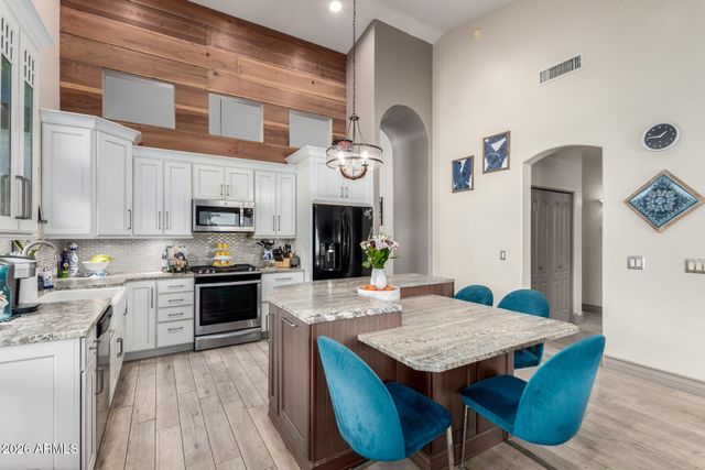 7238 E TYNDALL Street, Mesa, AZ 85207