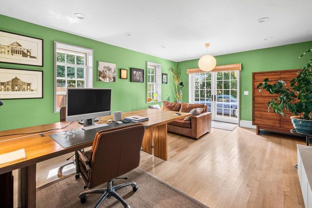 3482 N Frederick AVENUE, Milwaukee, WI 53211