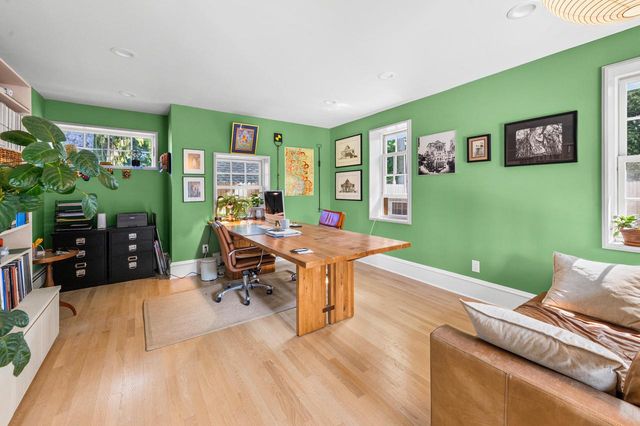 3482 N Frederick AVENUE, Milwaukee, WI 53211