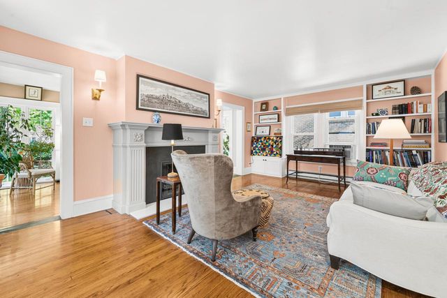 3482 N Frederick AVENUE, Milwaukee, WI 53211
