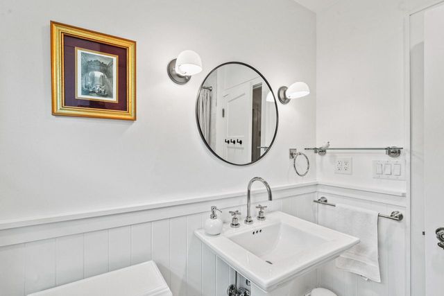 3482 N Frederick AVENUE, Milwaukee, WI 53211