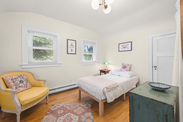 3482 N Frederick AVENUE, Milwaukee, WI 53211