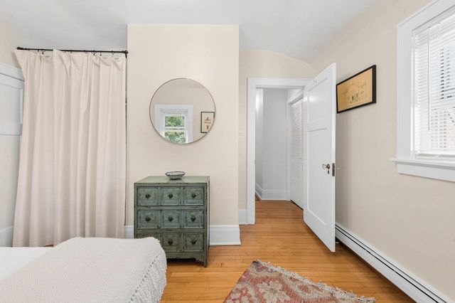 3482 N Frederick AVENUE, Milwaukee, WI 53211